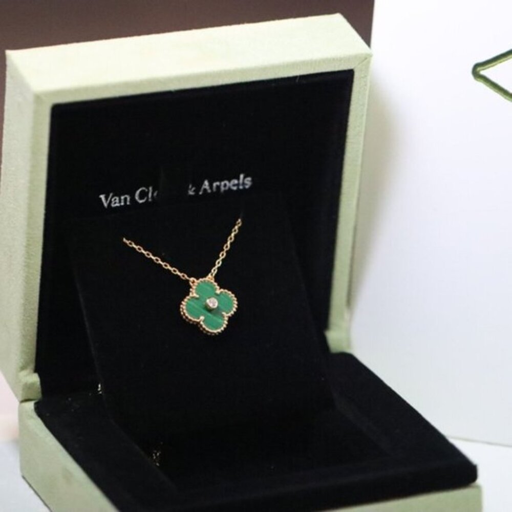 Van Cleef & Arpels Vintage Alhambra pendant